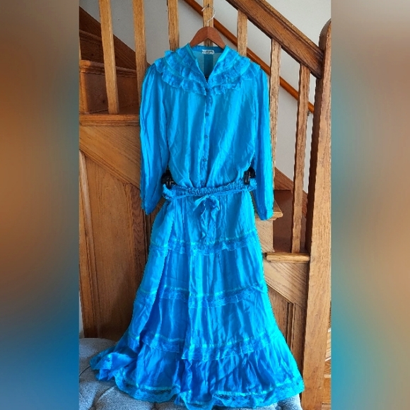 Dresses & Skirts - Vintage 2-pc Cottagecore set
